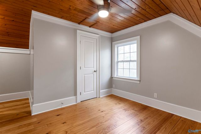 159 Greenleaf Drive, Guntersville, AL 35976