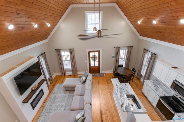 159 Greenleaf Drive, Guntersville, AL 35976