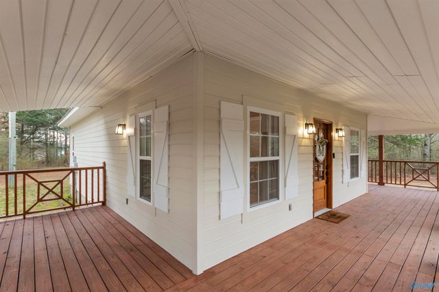 159 Greenleaf Drive, Guntersville, AL 35976