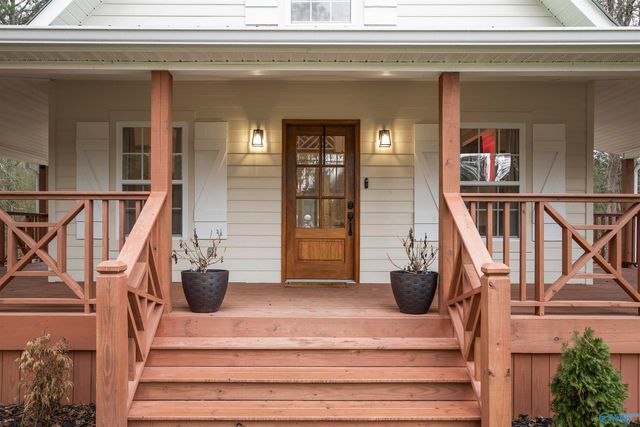 159 Greenleaf Drive, Guntersville, AL 35976