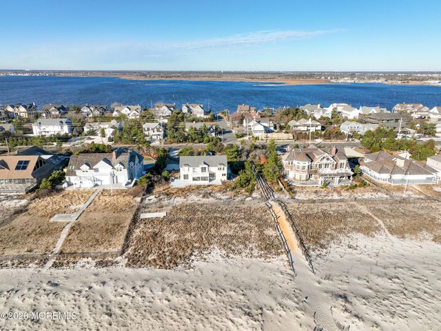 1501 Ocean Avenue, Mantoloking, NJ 08738