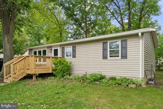 582 HANSHEW LN, Martinsburg, WV 25404