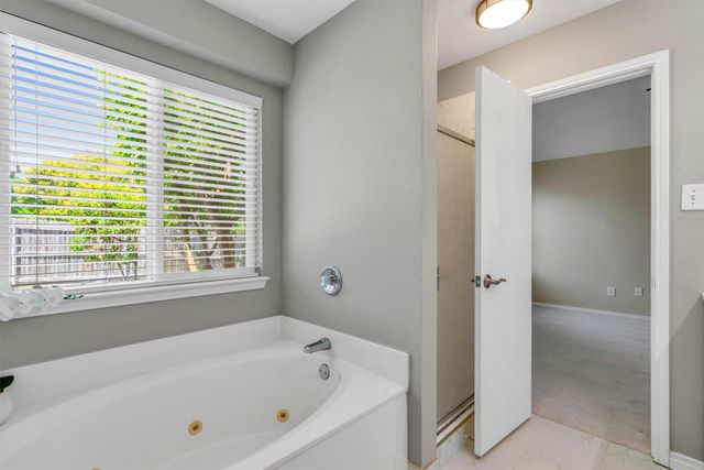 4905 Stirrup Way, Fort Worth, TX 76244