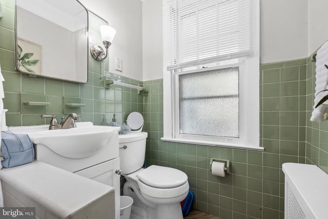 252 RHOADS AVE, Haddonfield, NJ 08033