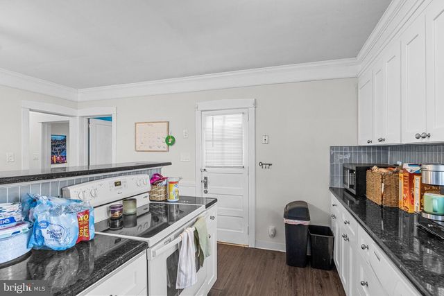 252 RHOADS AVE, Haddonfield, NJ 08033