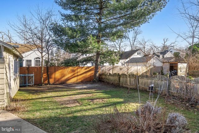 252 RHOADS AVE, Haddonfield, NJ 08033