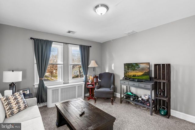 252 RHOADS AVE, Haddonfield, NJ 08033