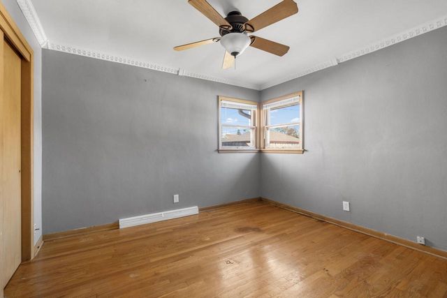 5100 N 66th STREET, Milwaukee, WI 53218