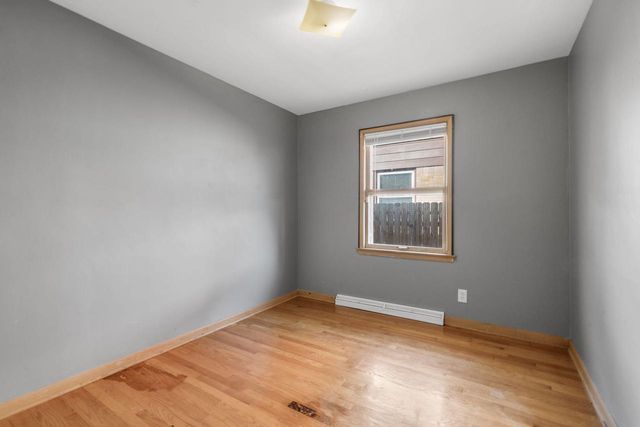 5100 N 66th STREET, Milwaukee, WI 53218