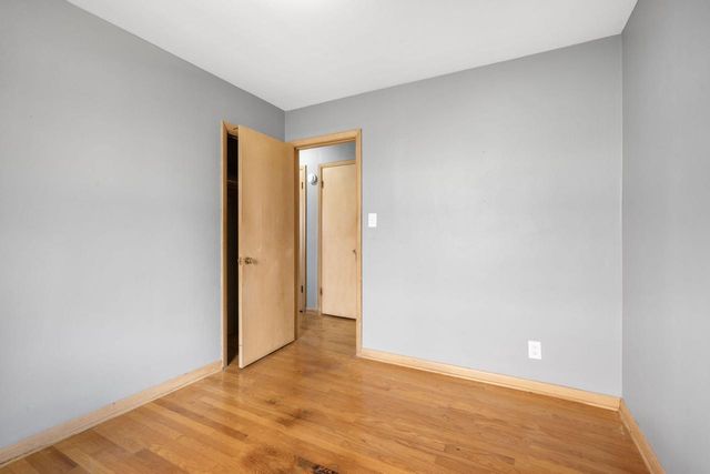 5100 N 66th STREET, Milwaukee, WI 53218