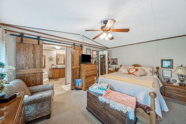 190 Carmack Dr, Lexington, TN 38351