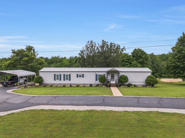 190 Carmack Dr, Lexington, TN 38351