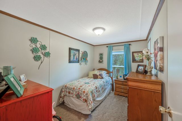 190 Carmack Dr, Lexington, TN 38351