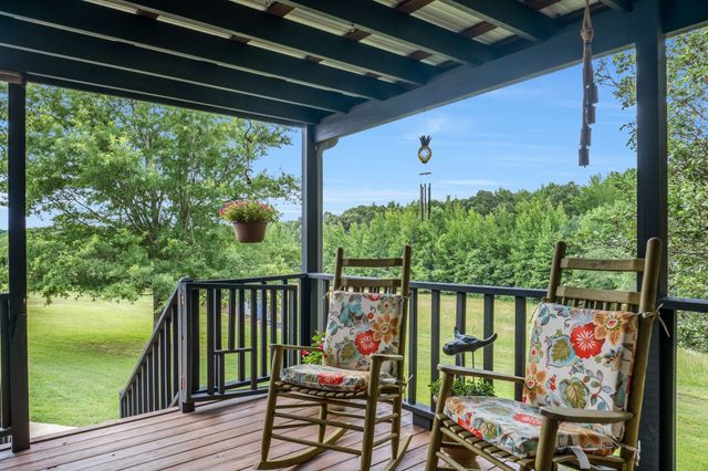 190 Carmack Dr, Lexington, TN 38351