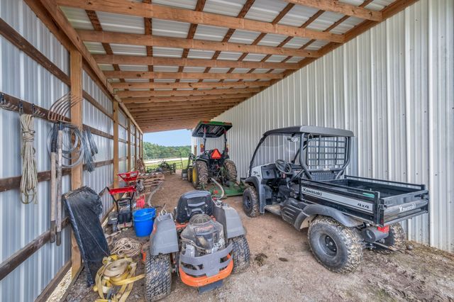 190 Carmack Dr, Lexington, TN 38351