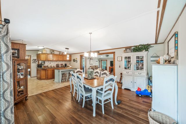 190 Carmack Dr, Lexington, TN 38351