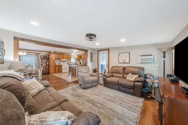 190 Carmack Dr, Lexington, TN 38351