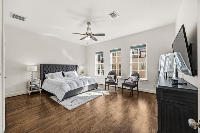 1819 Wrenwood Lakes, Houston, TX 77043