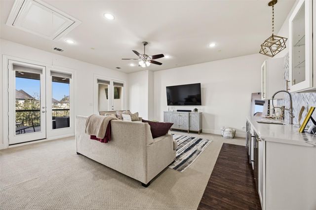 1819 Wrenwood Lakes, Houston, TX 77043