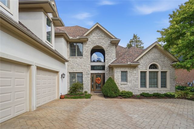 5656 Stone Lake Drive, Dayton, OH 45429