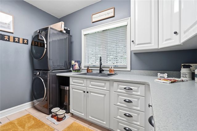 5656 Stone Lake Drive, Dayton, OH 45429