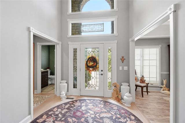 5656 Stone Lake Drive, Dayton, OH 45429