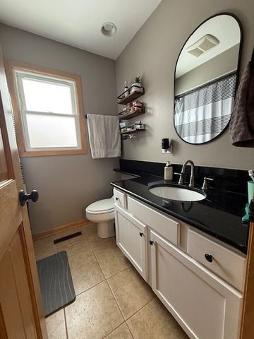 8701 Riley Road, Wonder Lake, IL 60097