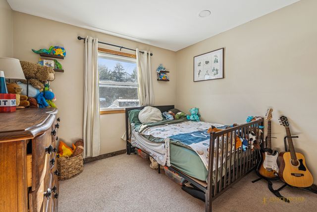 8701 Riley Road, Wonder Lake, IL 60097