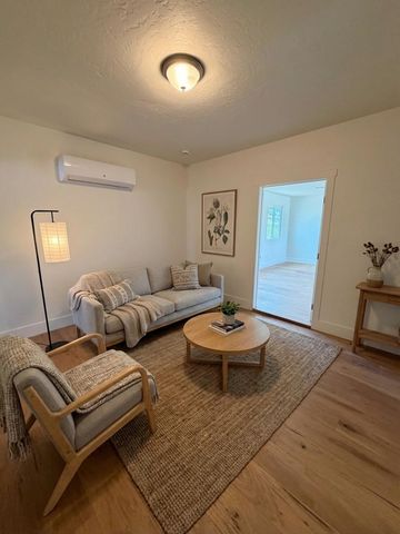 4303 W Hurley Avenue, Visalia, CA 93291