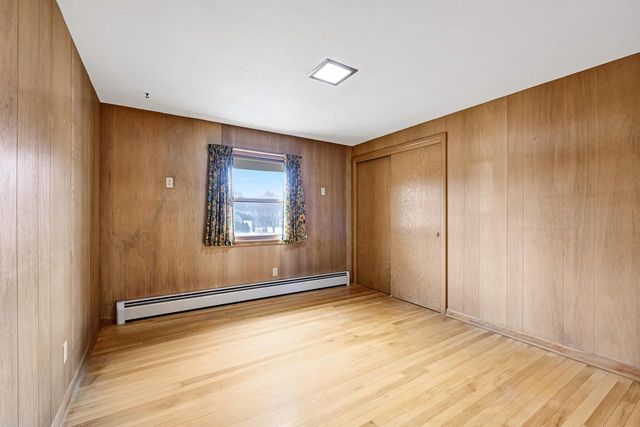 17880 Redvere DRIVE, Brookfield, WI 53045