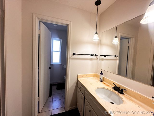 2919 E 78th Street, Tulsa, OK 74136