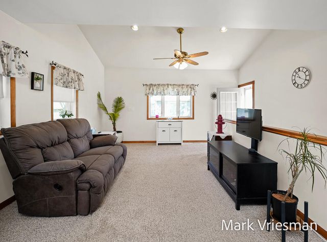 3125 Coolidge Road, Muskegon, MI 49441