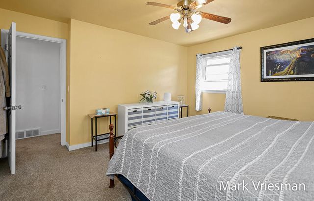 3125 Coolidge Road, Muskegon, MI 49441