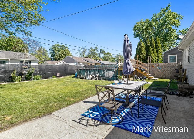 3125 Coolidge Road, Muskegon, MI 49441