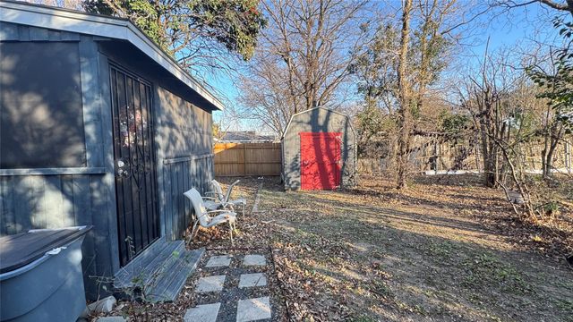 114 Wes Jespersen Way, Duncanville, TX 75116