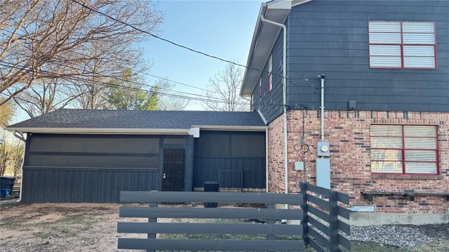 114 Wes Jespersen Way, Duncanville, TX 75116