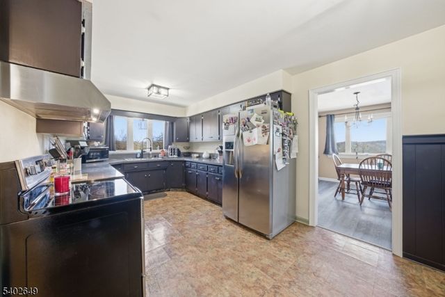 32 Willow St, Sussex Boro, NJ 07461