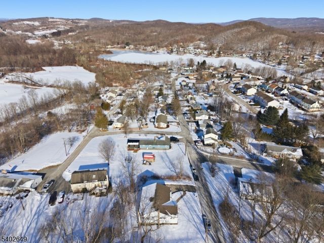 32 Willow St, Sussex Boro, NJ 07461