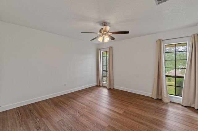 400 Hacienda Ave., Hattiesburg, MS 39402