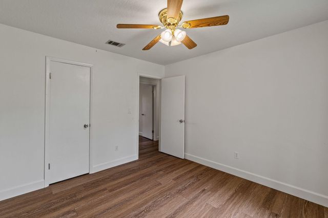 400 Hacienda Ave., Hattiesburg, MS 39402
