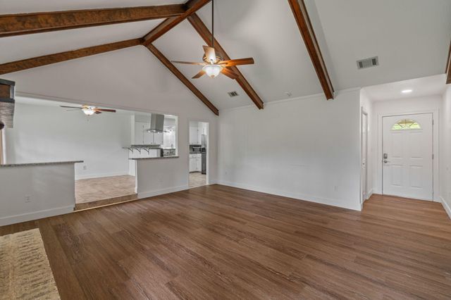 400 Hacienda Ave., Hattiesburg, MS 39402