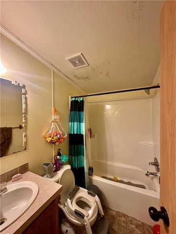 22023 223RD Street, Maryville, MO 64468