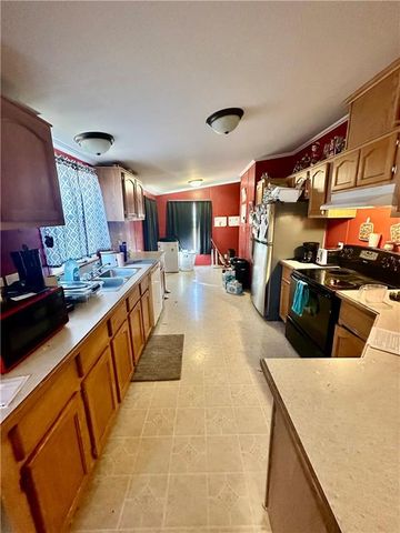 22023 223RD Street, Maryville, MO 64468