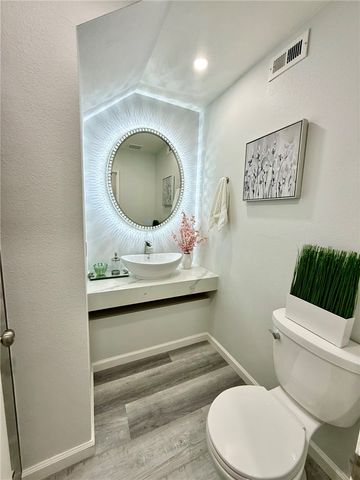 11702 Christy St, Cerritos, CA 90703