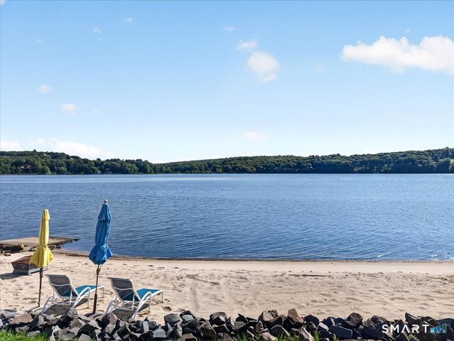 409 River Road, Deep River, CT 06417