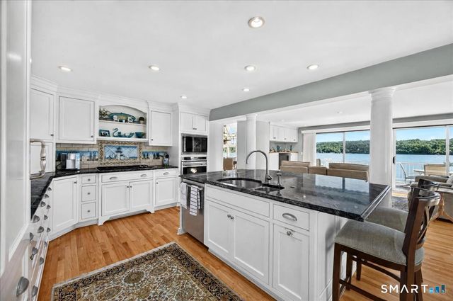 409 River Road, Deep River, CT 06417