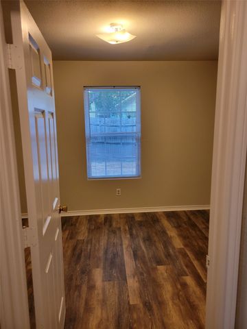 11915 Metmora Court, Fort Worth, TX 76008