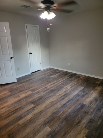 11915 Metmora Court, Fort Worth, TX 76008