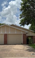11915 Metmora Court, Fort Worth, TX 76008