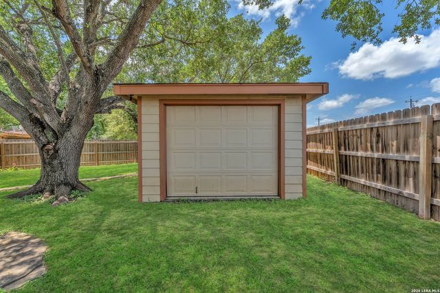 139 Navajo Circle, Cibolo, TX 78108